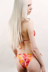Mona Bottom